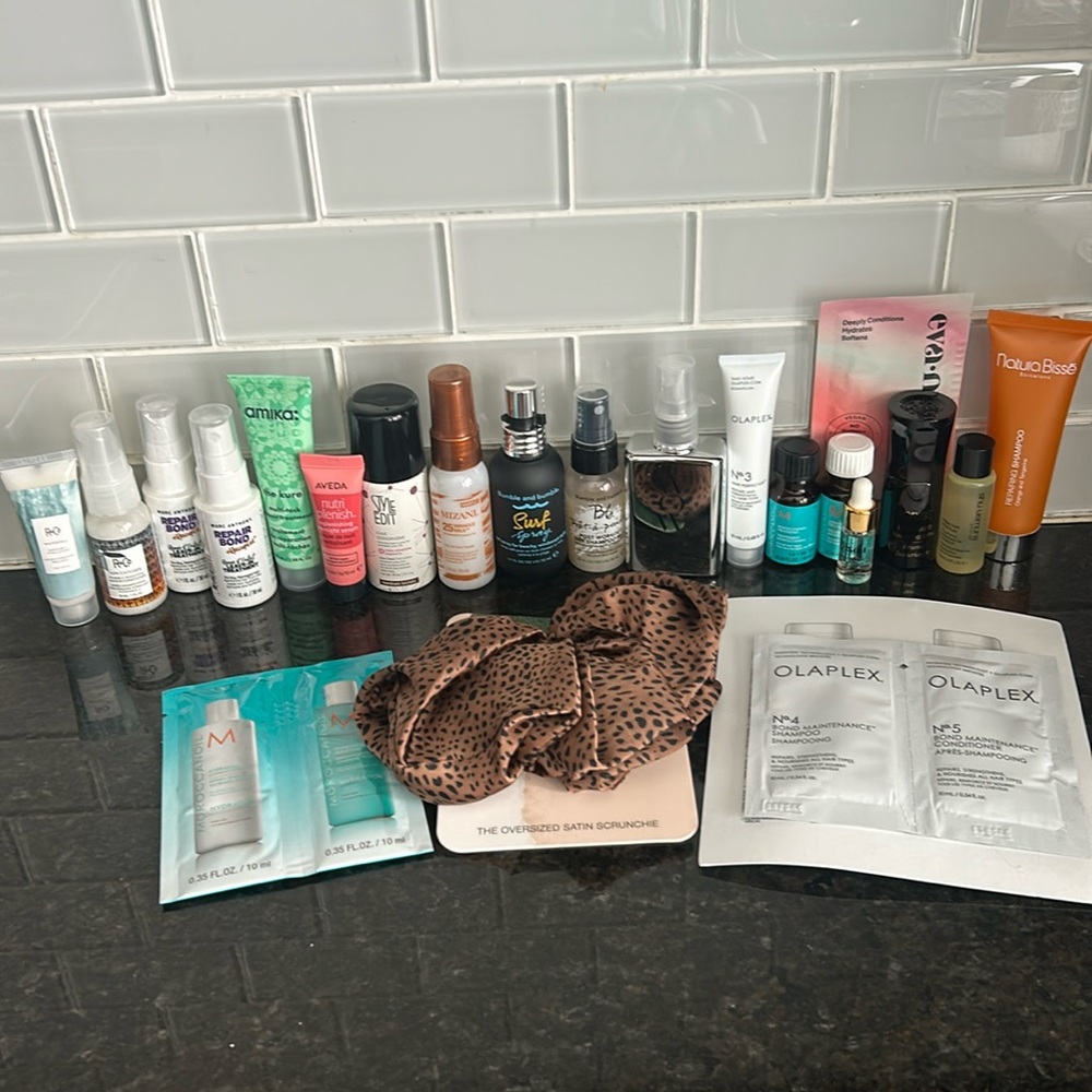 21 HAIRCARE MUST HAVES - DELUXE TRAVEL FOR ALL HAIRTYPES- FREE SHIPPING 🆓📦